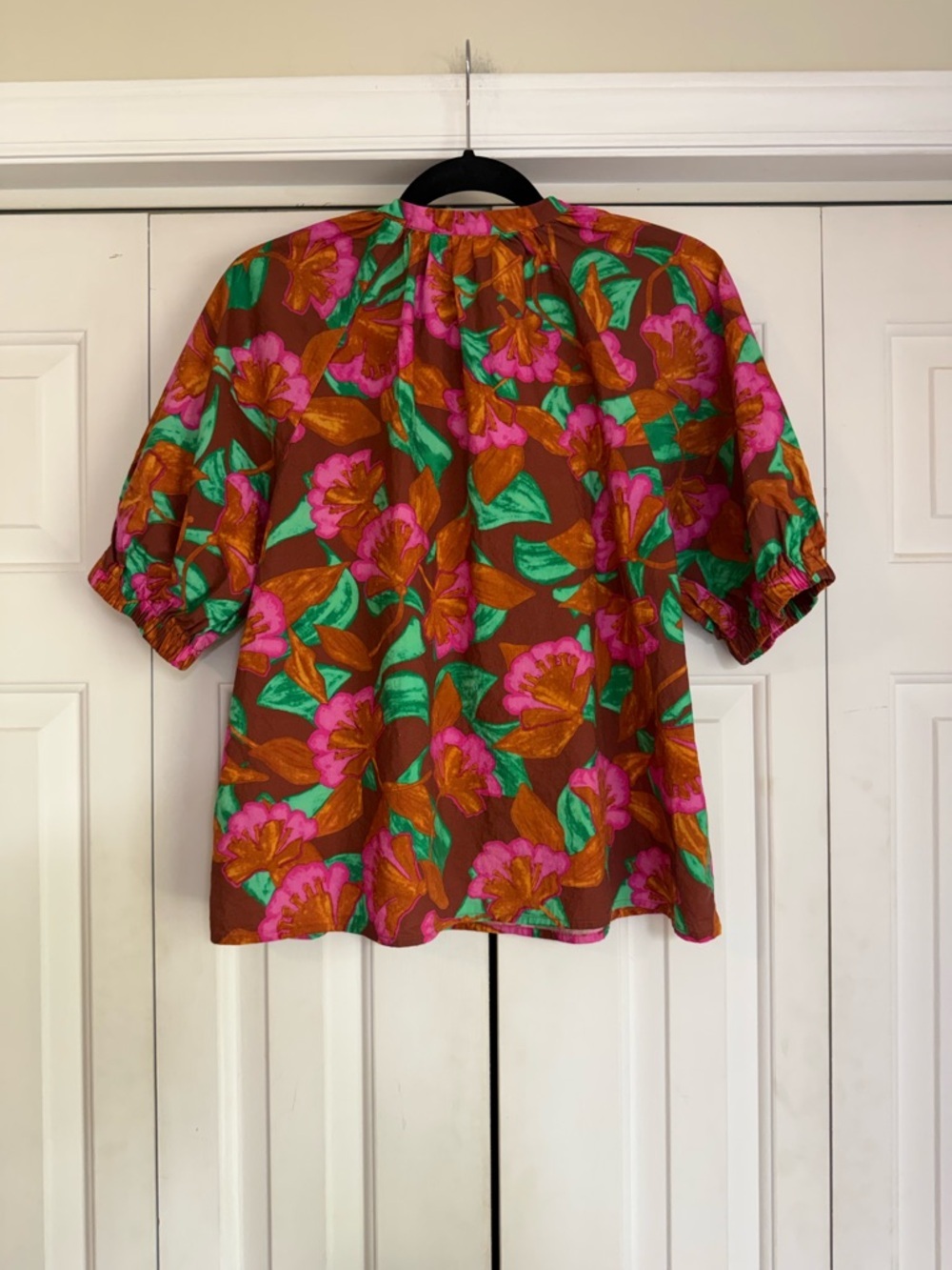 Joy Joy Women’s Puff Sleeve Floral Tropical Blouse Size Medium - Picture 5 of 5